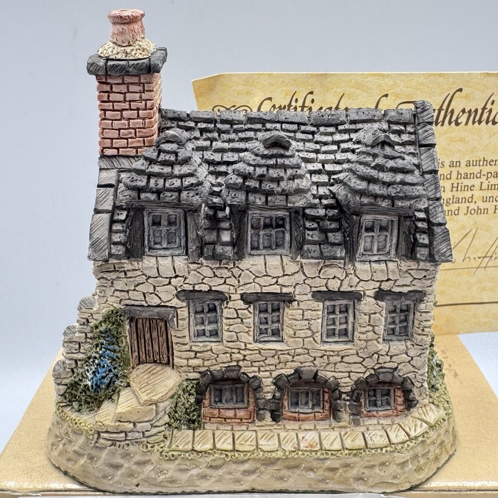David Winter Cottages British Traditions Burns Reading Room January‎ Box & COA